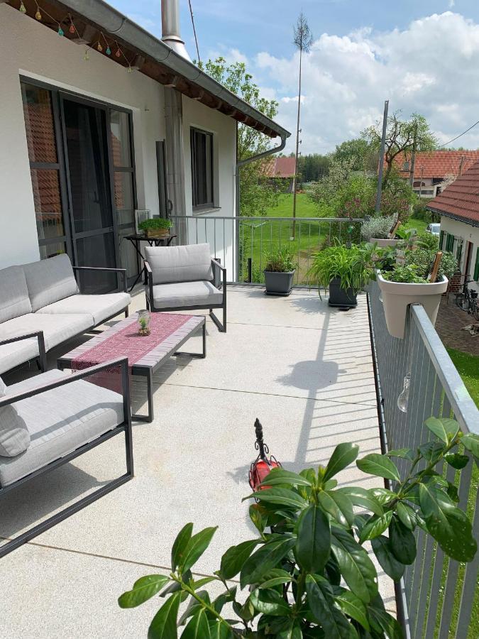 Fe Wo Brunnen - 120 Qm - Ruhige Lage - Viel Natur- Komfortabel - Grosser Balkon Und Garten เมมมิงเงน ภายนอก รูปภาพ
