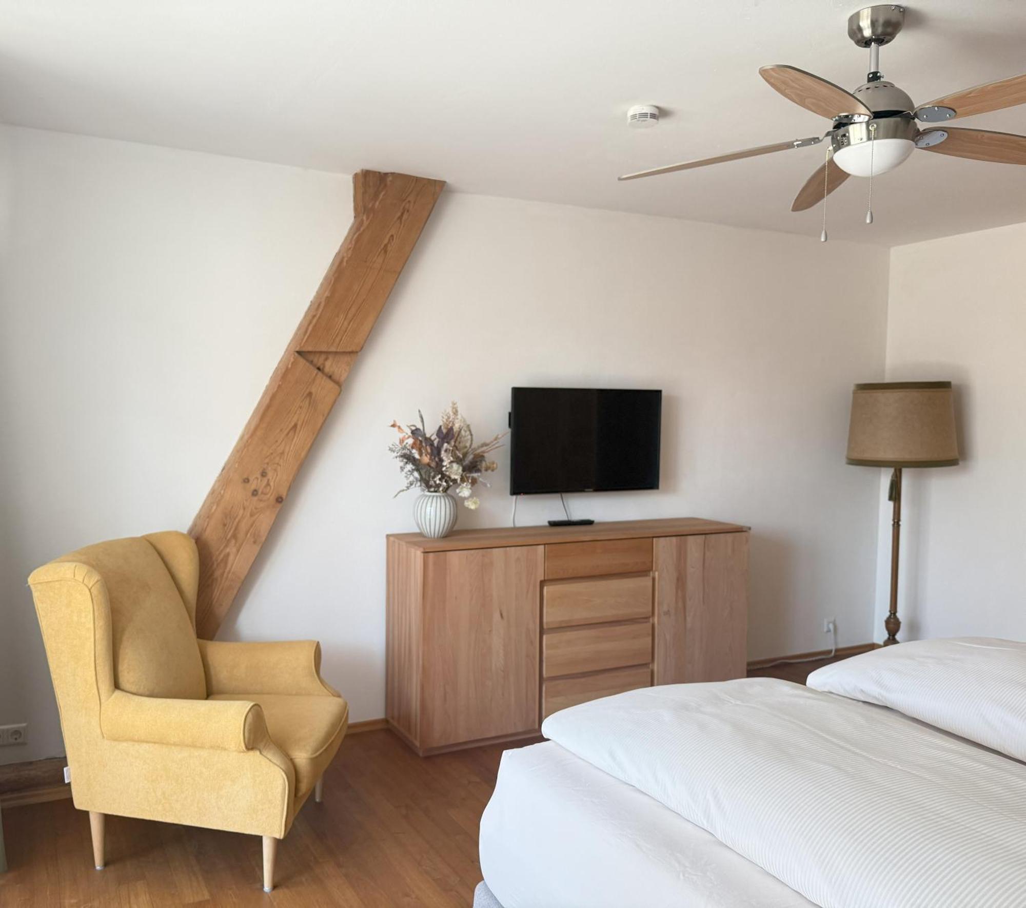 Fe Wo Brunnen - 120 Qm - Ruhige Lage - Viel Natur- Komfortabel - Grosser Balkon Und Garten เมมมิงเงน ภายนอก รูปภาพ