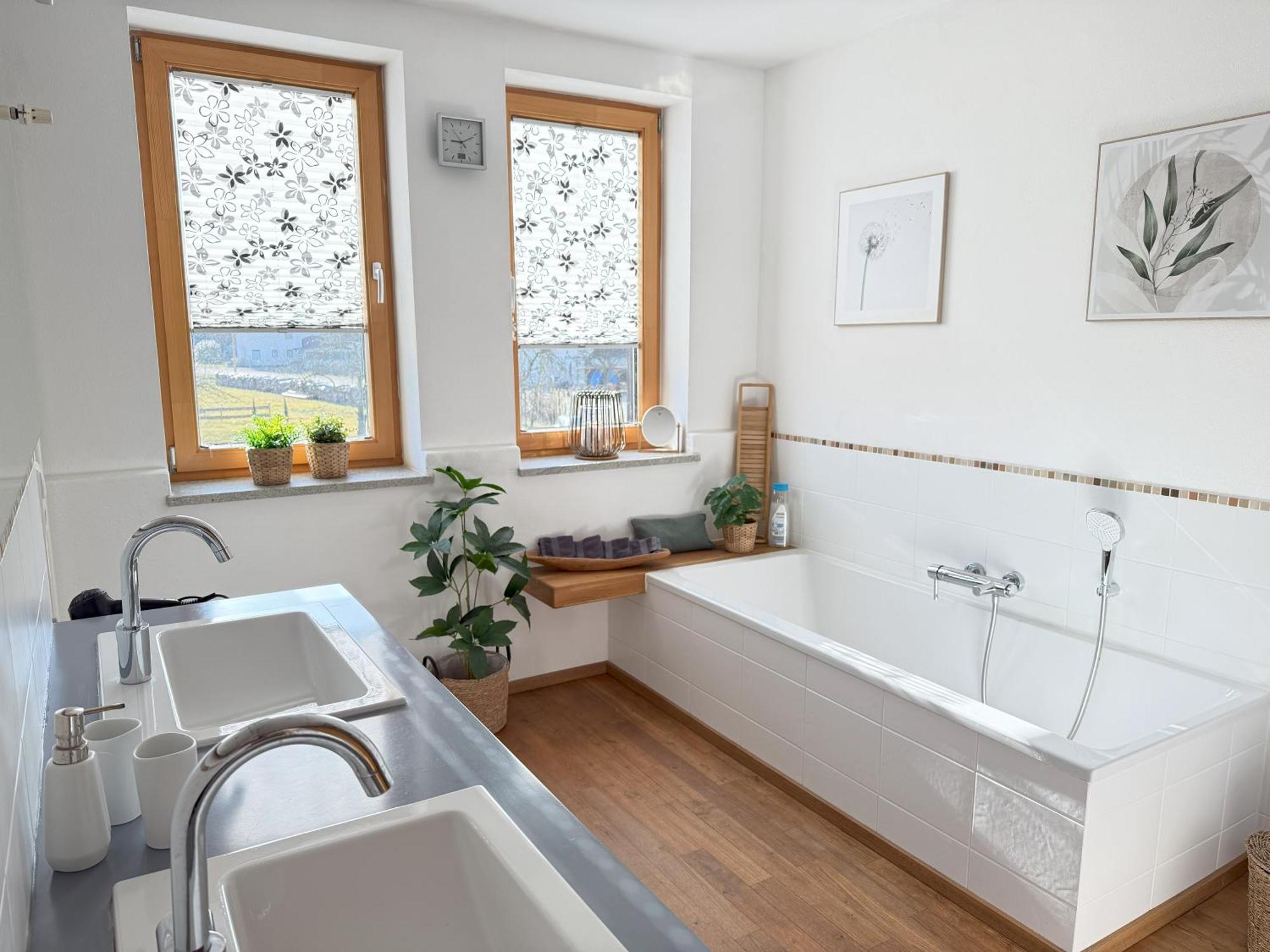 Fe Wo Brunnen - 120 Qm - Ruhige Lage - Viel Natur- Komfortabel - Grosser Balkon Und Garten เมมมิงเงน ภายนอก รูปภาพ